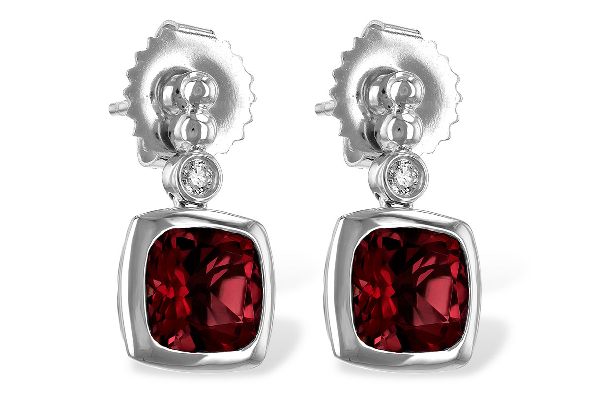 G225-68762: EARR 1.68 GARNET 1.72 TGW